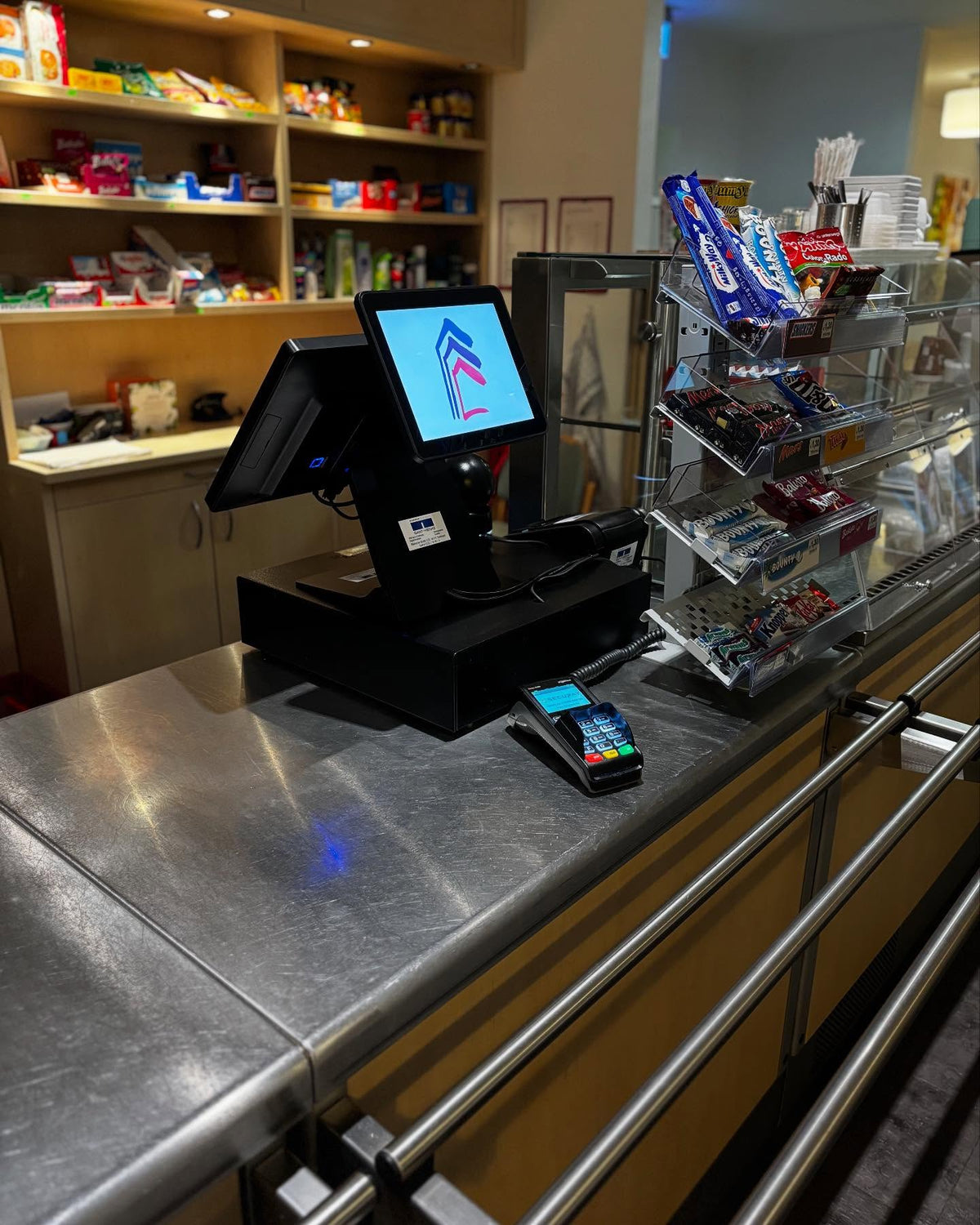 Kassensystem mit Kundendisplay und EC-Terminal in der Kantine des EVK Herne